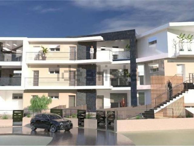 Appartamento in vendita di 120 m² in Via Lunga