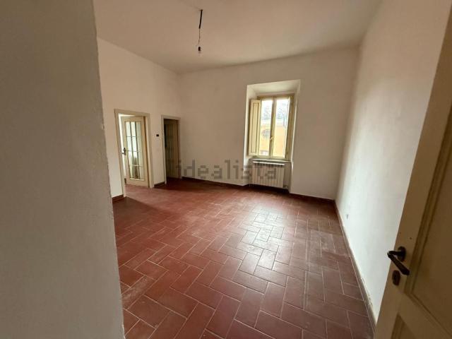 Appartamento in vendita di 120 m² in Via M. Dinucci, 8