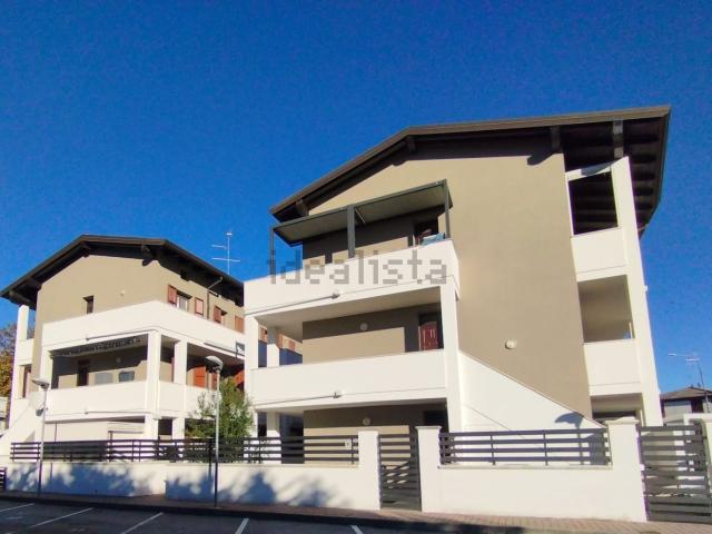 Appartamento in vendita di 120 m² in Via Modena, 48