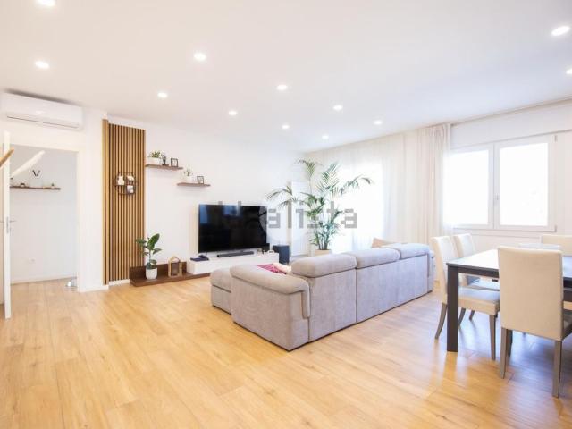 Appartamento in vendita di 120 m² in Via Monsignore Antonio Riboldi