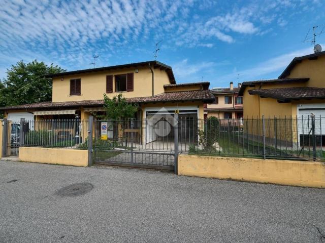 Appartamento in vendita di 120 m² in Via Monsignore Paolo Gatti, 37