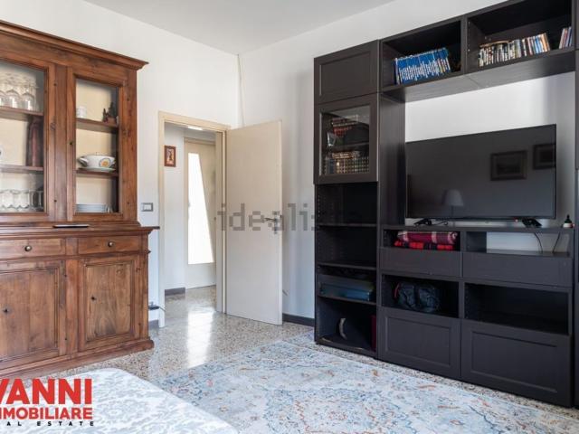 Appartamento in vendita di 120 m² in Via Montanara