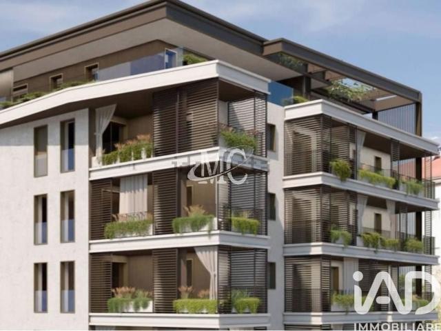 Appartamento in vendita di 120 m² in Via Monte Grappa, 5