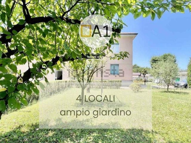 Appartamento in vendita di 120 m² in Via Montecatini