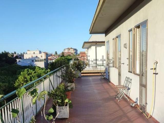 Appartamento in vendita di 120 m² in Via Monti Simbruini, 4