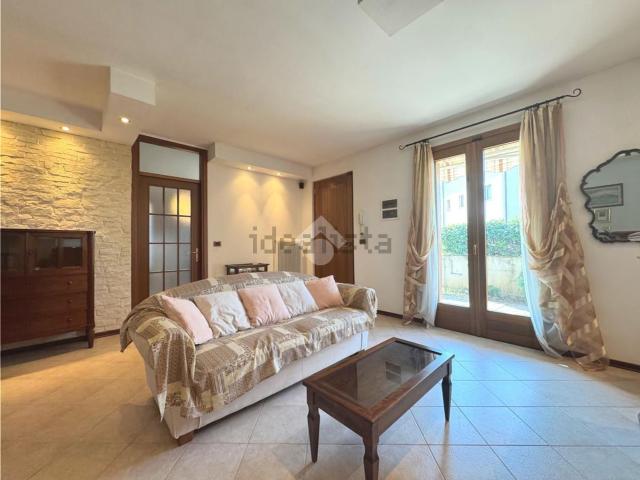 Appartamento in vendita di 120 m² in Via Morosina, 66