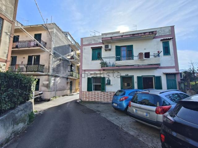 Appartamento in vendita di 120 m² in Via Mario D&apos Aleo