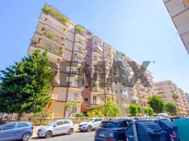 Appartamento in vendita di 120 m² in Via Martin L. King, 93