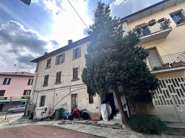 Appartamento in vendita di 120 m² in Via Martiri Patrioti