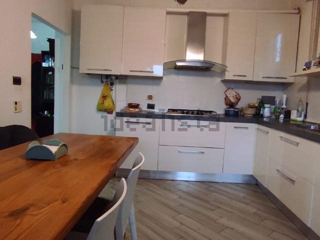 Appartamento in vendita di 120 m² in Via Massa, 19