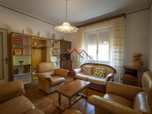 Appartamento in vendita di 120 m² in Via Massa