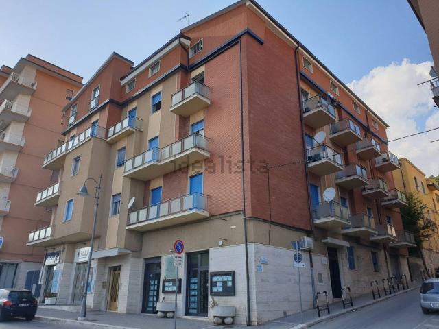 Appartamento in vendita di 120 m² in Via Michele Sabatelli, 2