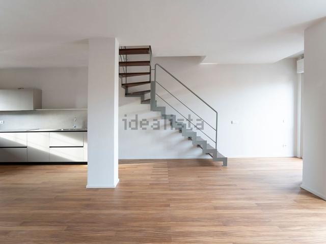 Appartamento in vendita di 120 m² in Via Noto, 16