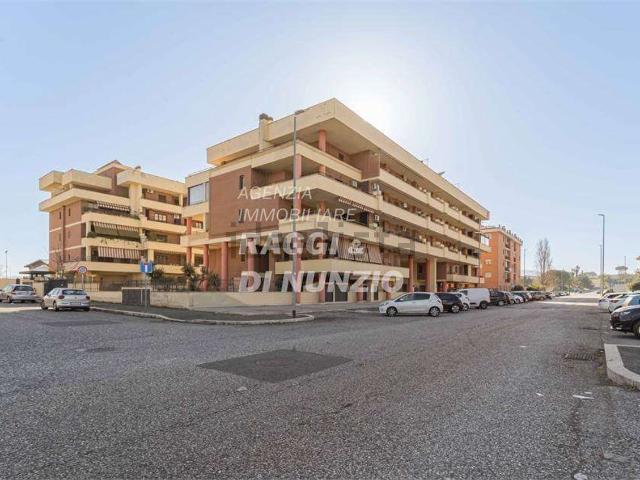 Appartamento in vendita di 120 m² in Via Nocera Terinese