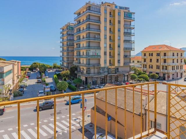 Appartamento in vendita di 120 m² in Via Nizza
