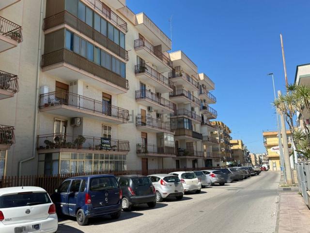 Appartamento in vendita di 120 m² in Via Nicola Lazzaro, 1