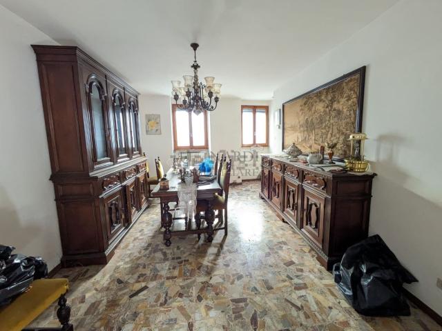 Appartamento in vendita di 120 m² in Via San Florido, 3