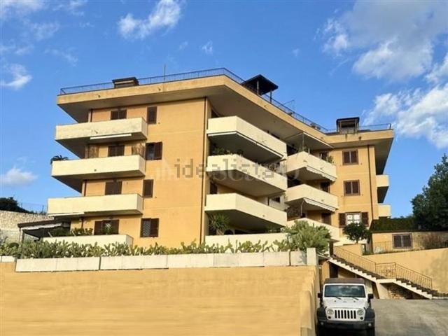 Appartamento in vendita di 120 m² in Via San Leucio