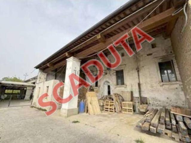 Appartamento in vendita di 120 m² in Via San Pietro