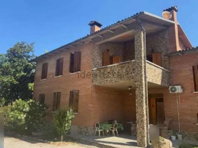 Appartamento in vendita di 120 m² in Via San Vitale Ovest