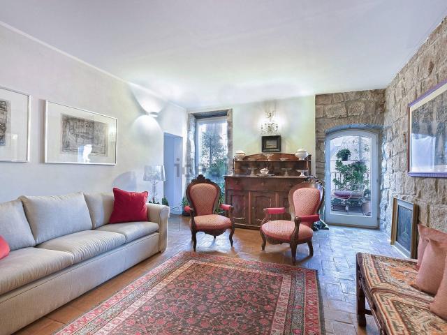 Appartamento in vendita di 120 m² in Via Sant&apos Andrea