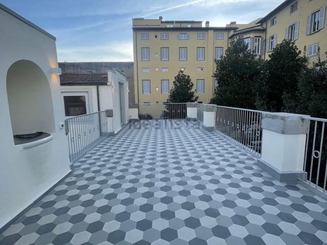 Appartamento in vendita di 120 m² in Via Santa Caterina D&apos Alessandria