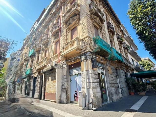 Appartamento in vendita di 120 m² in Via Santa Barbara, 6