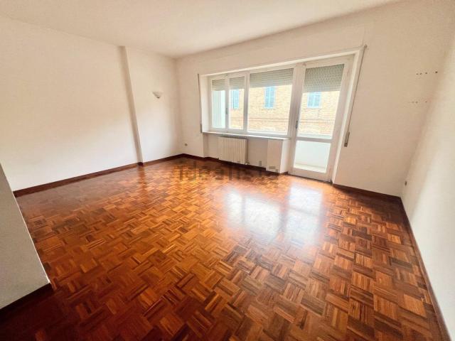Appartamento in vendita di 120 m² in Via Serraloggia