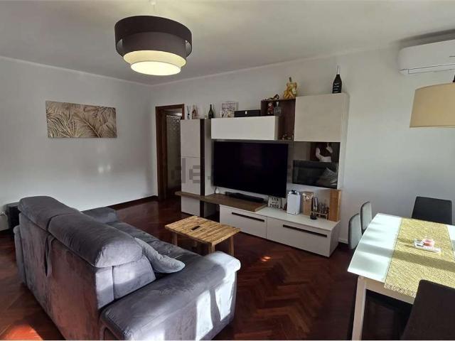 Appartamento in vendita di 120 m² in Via Sicilia, 27