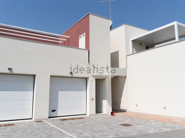 Appartamento in vendita di 120 m² in Via Silvio Pellico