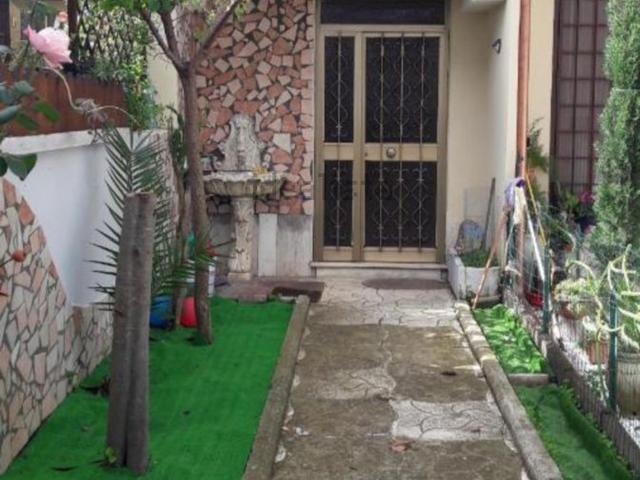 Appartamento in vendita di 120 m² in Via Spoleto, 9