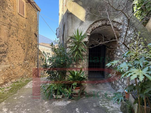 Appartamento in vendita di 120 m² in Via Porterina