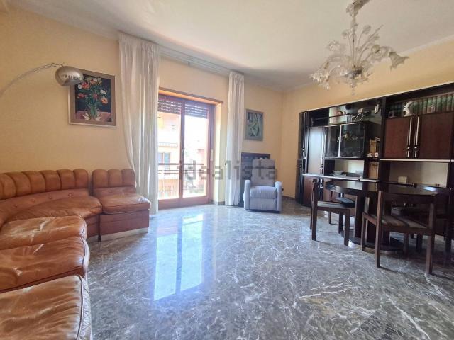 Appartamento in vendita di 120 m² in Via Portuense, 820