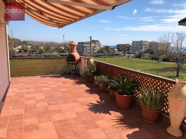 Appartamento in vendita di 120 m² in Via Panaria