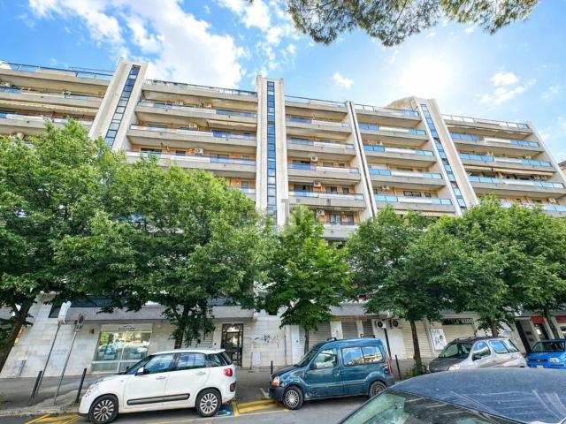 Appartamento in vendita di 120 m² in Via Paolo Telesforo, 130