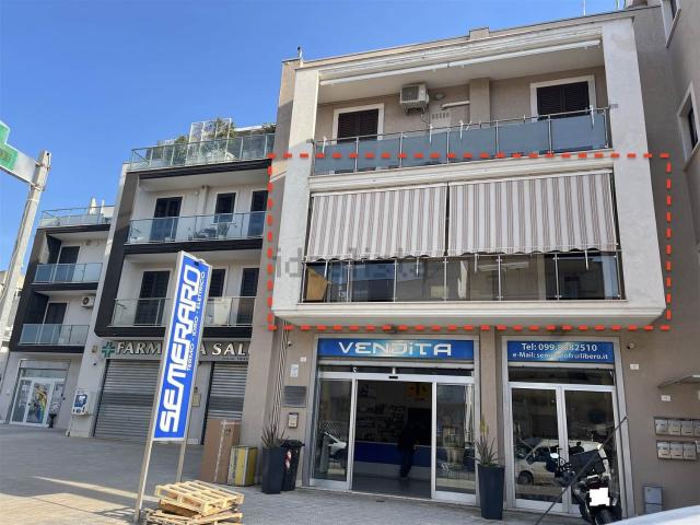 Appartamento in vendita di 120 m² in Via Parisi, 13