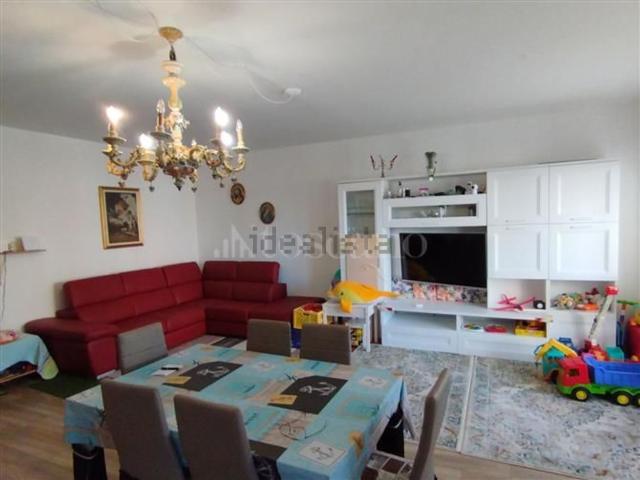 Appartamento in vendita di 120 m² in Via Petrarca