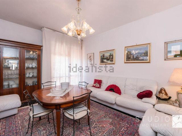 Appartamento in vendita di 120 m² in Via Pietro Borgognoni