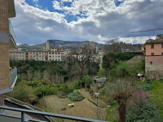 Appartamento in vendita di 120 m² in Via Pietro Toselli