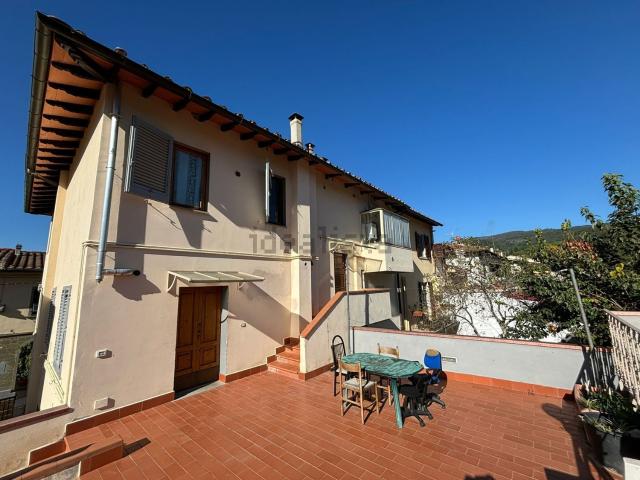 Appartamento in vendita di 120 m² in Via Pieve di Robbiana