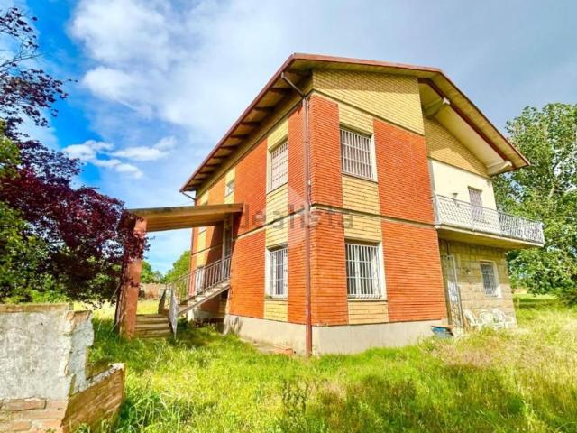 Appartamento in vendita di 120 m² in Via Pilastrino, 24