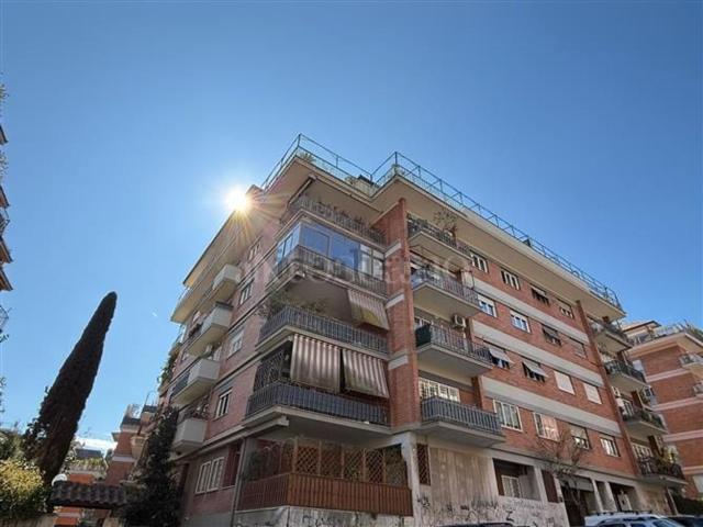 Appartamento in vendita di 120 m² in Via Pio Foà