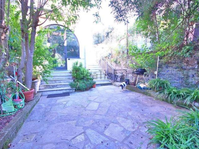 Appartamento in vendita di 120 m² in Via Prino Superiore