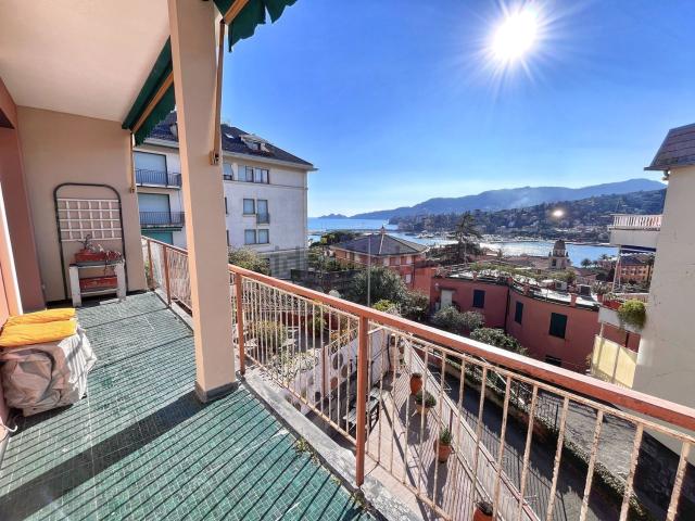 Appartamento in vendita di 120 m² in Via Privata Bozzo Costa, 14