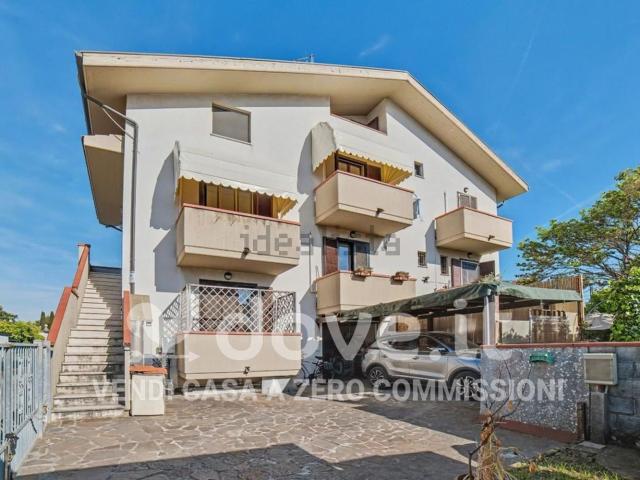 Appartamento in vendita di 120 m² in Via Putignano Sant&apos Ermete, 59