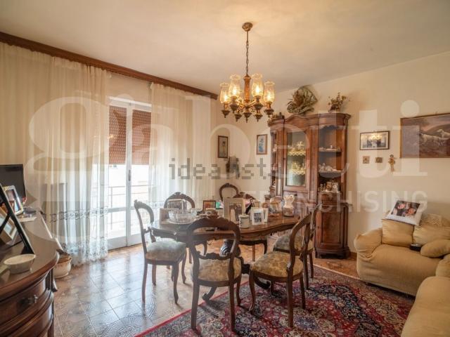 Appartamento in vendita di 120 m² in Via Roberto Ardigò, 4