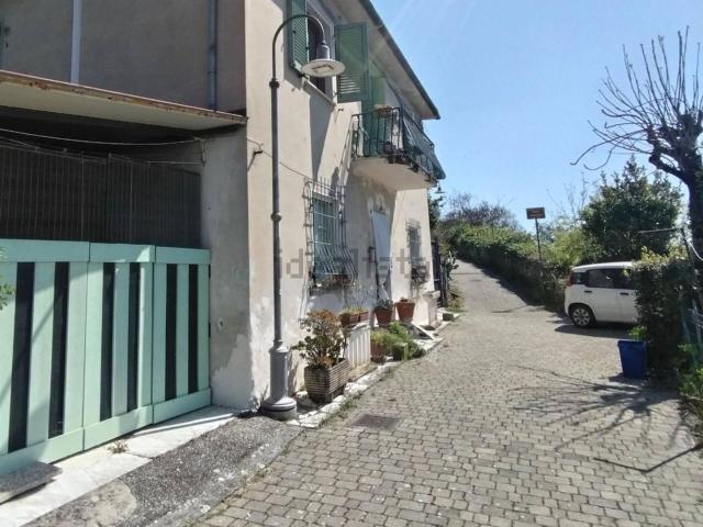 Appartamento in vendita di 120 m² in Via Rocca