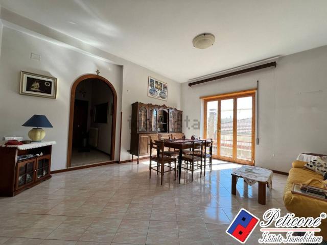 Appartamento in vendita di 120 m² in Via Roma