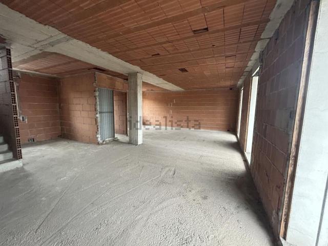 Appartamento in vendita di 120 m² in Via Roma, 107