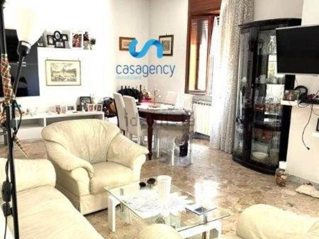 Appartamento in vendita di 120 m² in Via Roma, 11